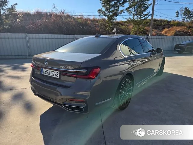 BMW 7 Series (G11) 2021 Серебристо-серый из Кореи, фото 4
