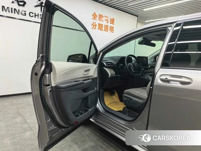 Toyota Saina id 4257549 из Китая 17