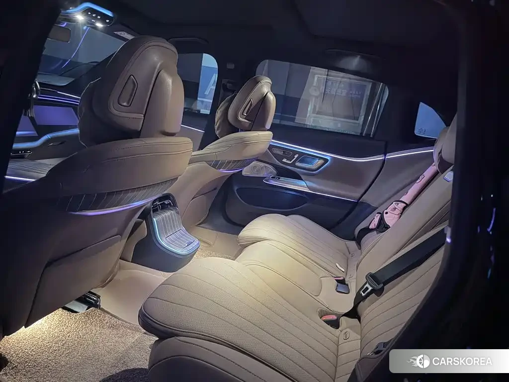 Mercedes-Benz E-Class 2026 Черный из Китая, фото 4