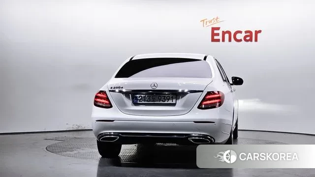 Mercedes-Benz E-Class W213 id 3156889 из Кореи 14