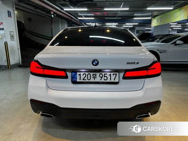 BMW 5 Series (G60) id 4549644 из Кореи 14