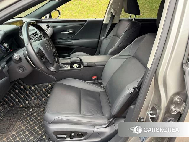 Lexus ES id 4394177 из Китая 7