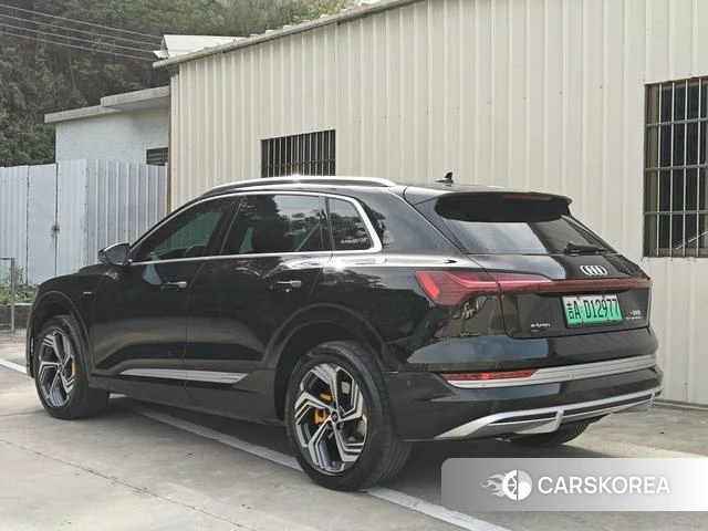 Audi e-tron 2022 Черный из Китая, фото 5