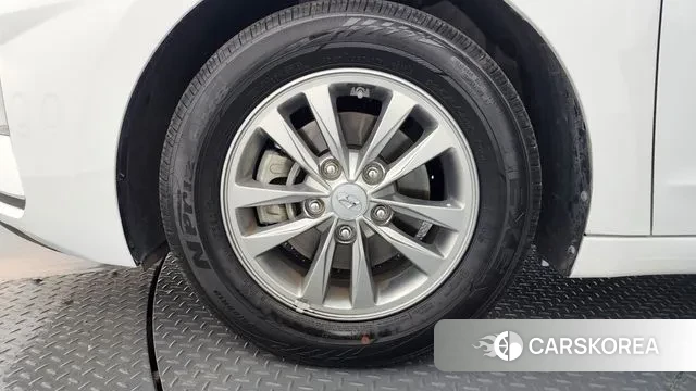 Hyundai The New Avante AD id 3789190 из Кореи 14