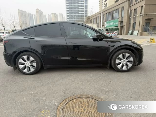 Tesla Model Y id 3882492 из Китая 9