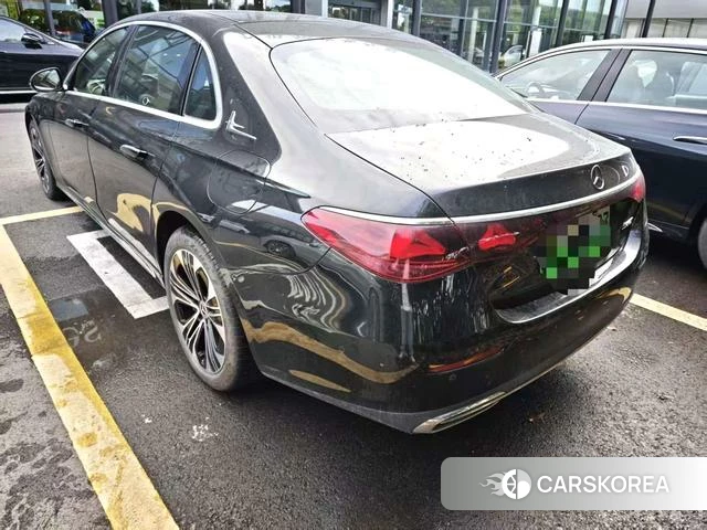 Mercedes-Benz E-class PHEV 2024 Черный из Китая, фото 4