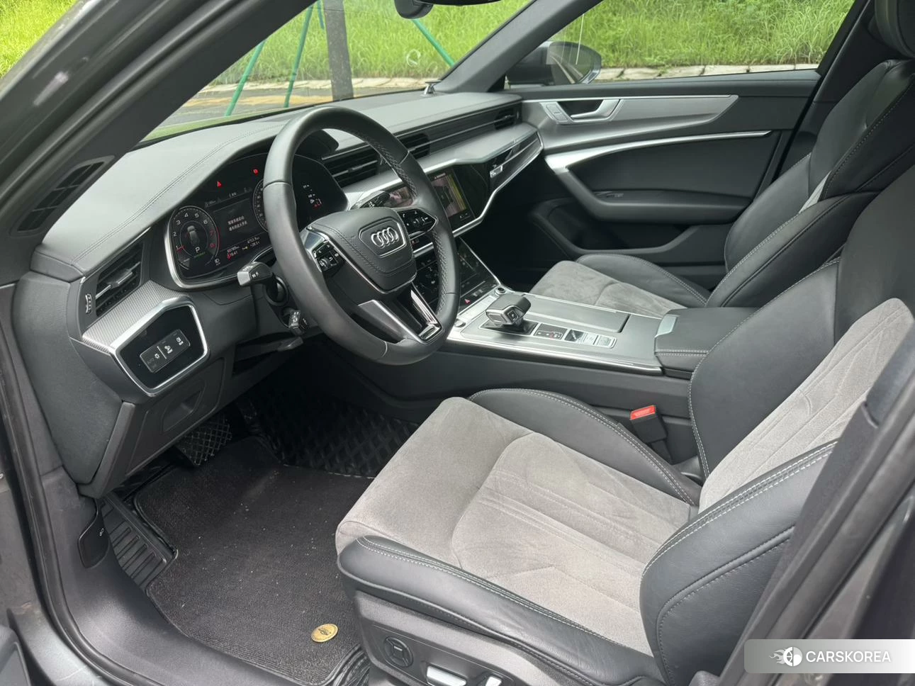 Audi A6L 2022 Темно-серый из Китая, фото 5