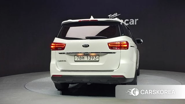 Kia The New Carnival id 4286069 из Кореи 14