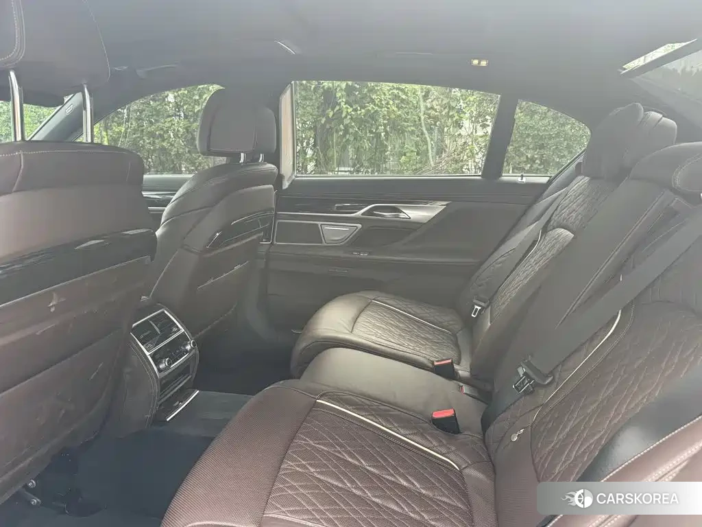 BMW 7 series id 4649357 из Китая 11