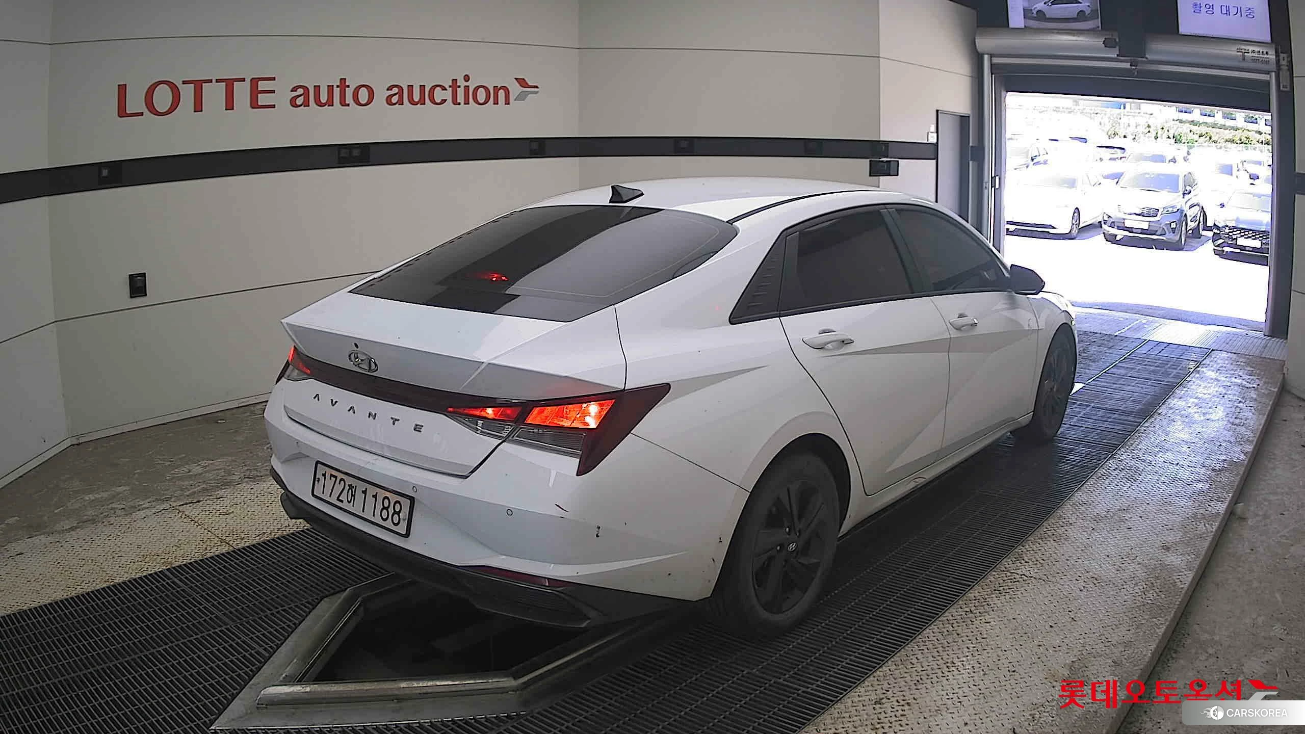 Hyundai Avante Hybrid id 4679332 из Кореи 32