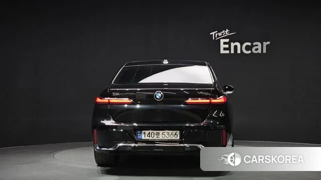 BMW 7 Series (G70) id 3472212 из Кореи 14