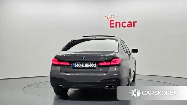 BMW 5 Series (G30) id 3746355 из Кореи 14