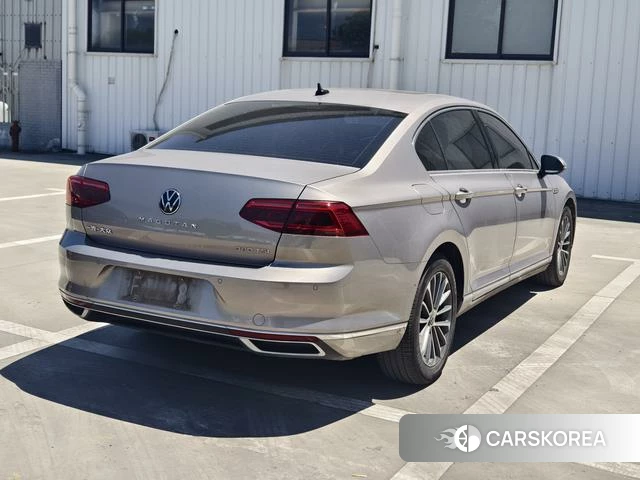 Volkswagen Magotan id 4301052 из Китая 8