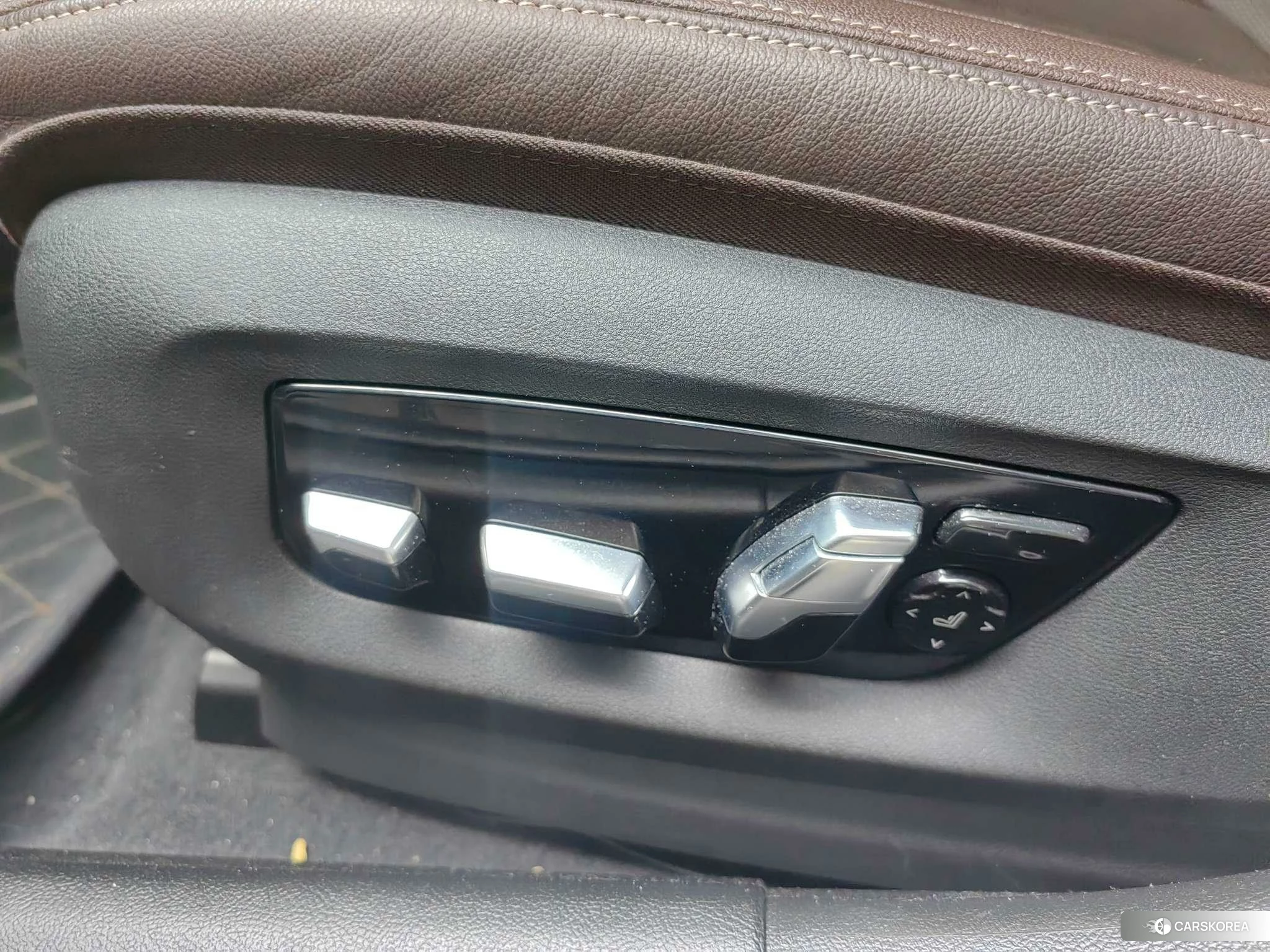 BMW 5 series PHEV id 4510713 из Китая 11