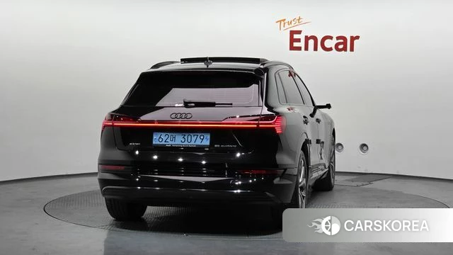 Audi e-Tron id 4322307 из Кореи 14