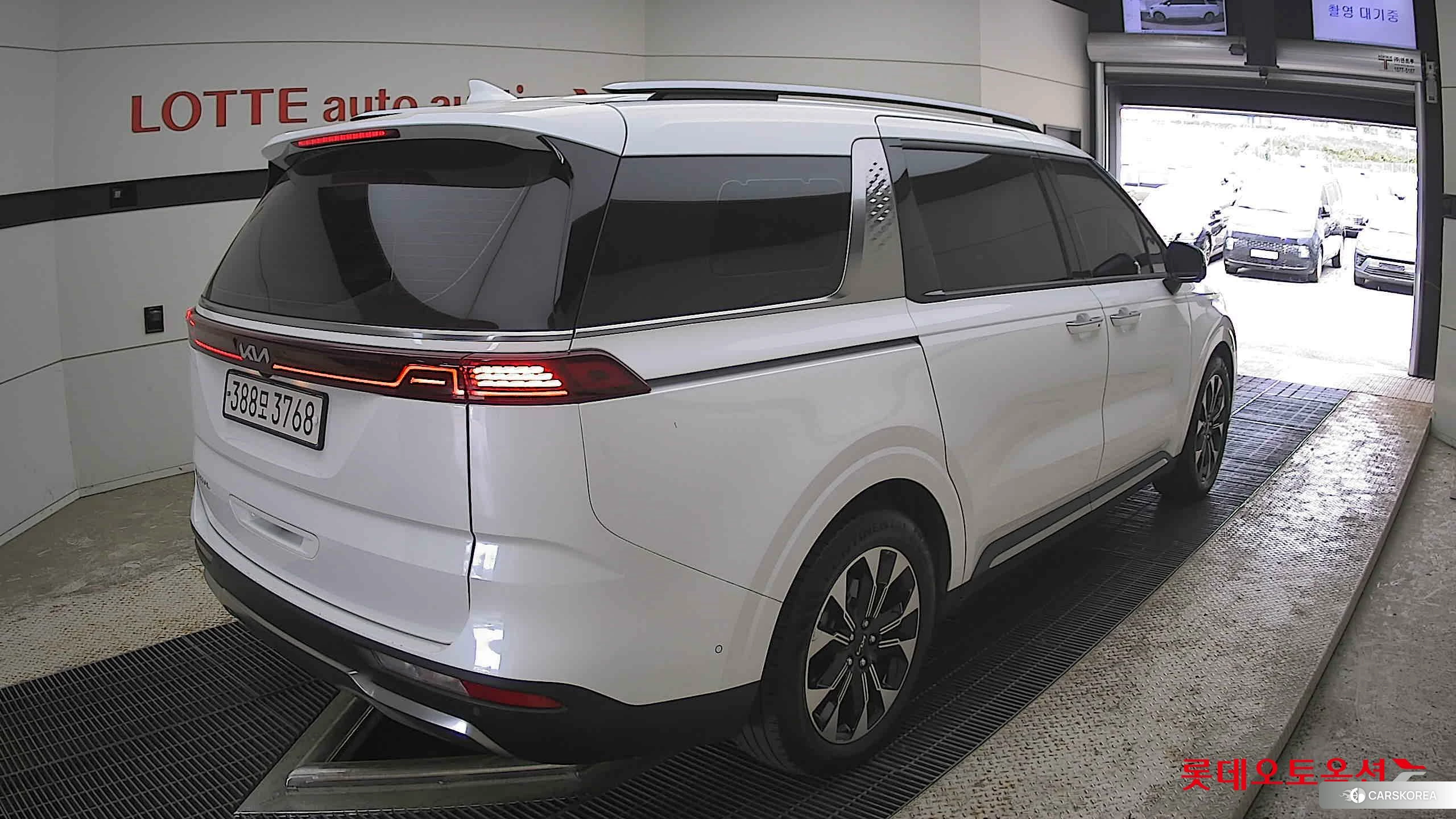 Kia Carnival id 4347371 из Кореи 32