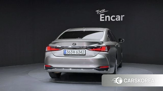 Lexus ES300h 7th generation id 4515750 из Кореи 24
