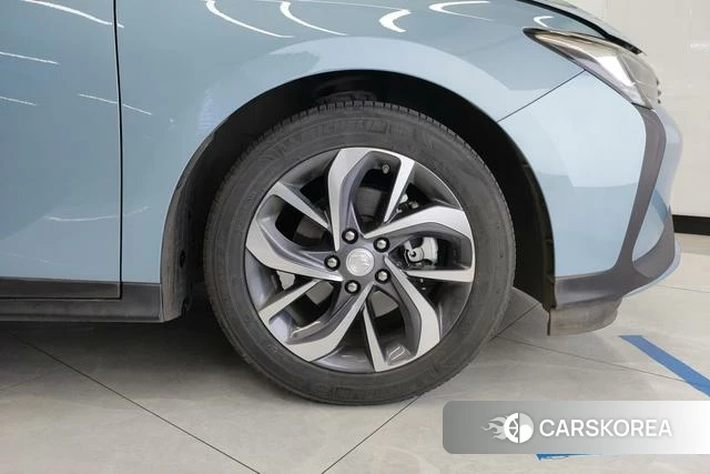 Buick Slightly blue 6 PHEV id 4213950 из Китая 11