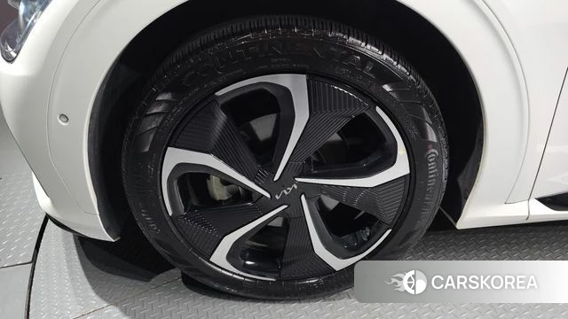 Kia EV6 id 4500822 из Кореи 26