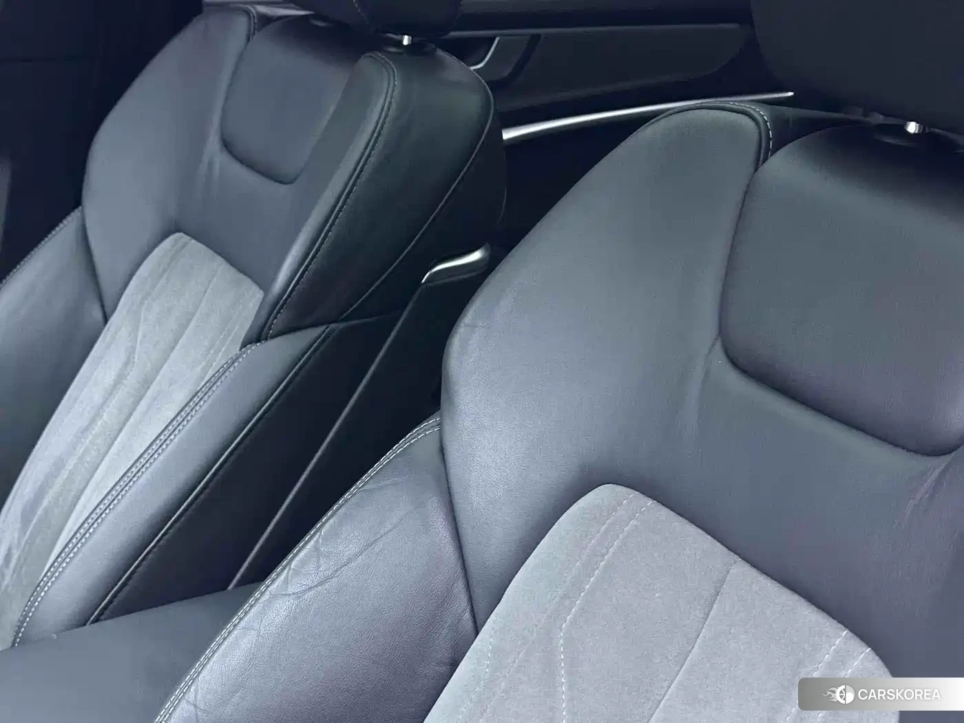 Audi A6L id 4548329 из Китая 11