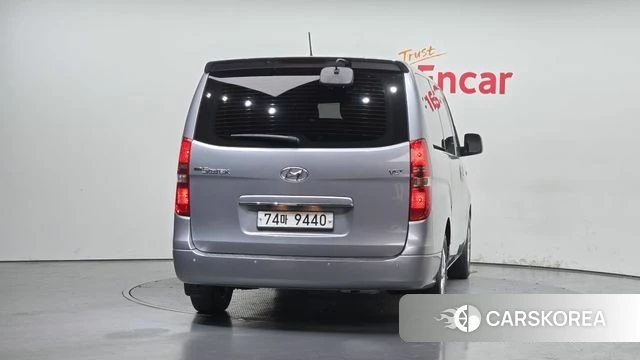 Hyundai The New Grand Starex id 4285601 из Кореи 25