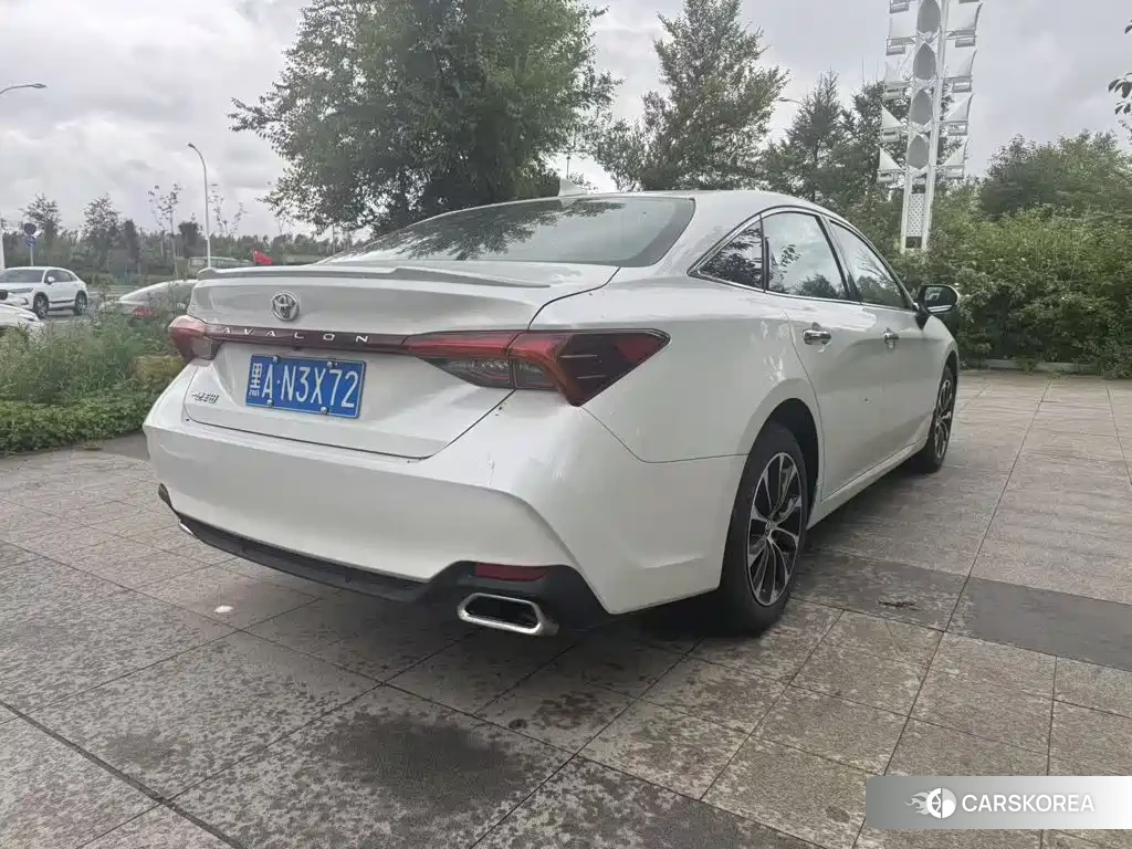 Toyota Avalon 2024 Белый из Китая, фото 4