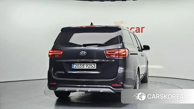 Kia The New Carnival id 3861110 из Кореи 14