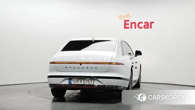 Hyundai Grandeur Hybrid (GN7) id 2939361 из Кореи 14