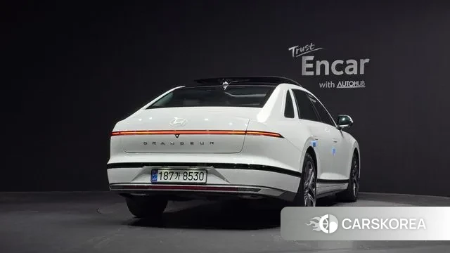 Hyundai Grandeur (GN7) id 3372120 из Кореи 14