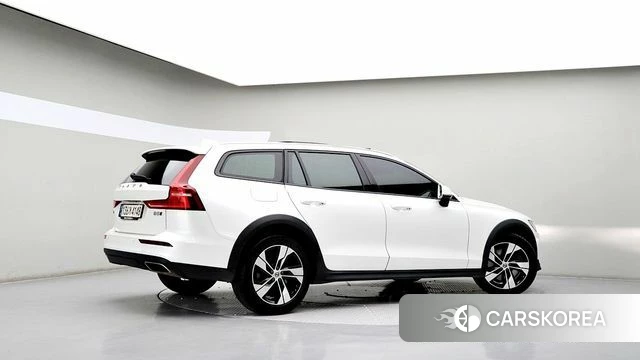 Volvo V60 Cross-Country 2nd Generation id 4434278 из Кореи 14