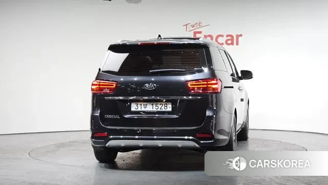 Kia The New Carnival id 3599093 из Кореи 14