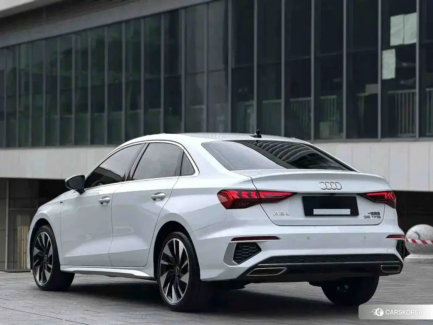 Audi A3 2024 Белый из Китая, фото 4