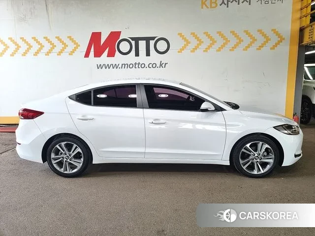 Hyundai Avante AD id 3297712 из Кореи 14