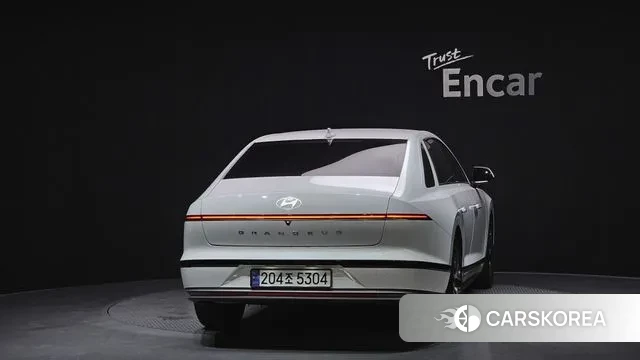 Hyundai Grandeur Hybrid (GN7) id 3042931 из Кореи 14