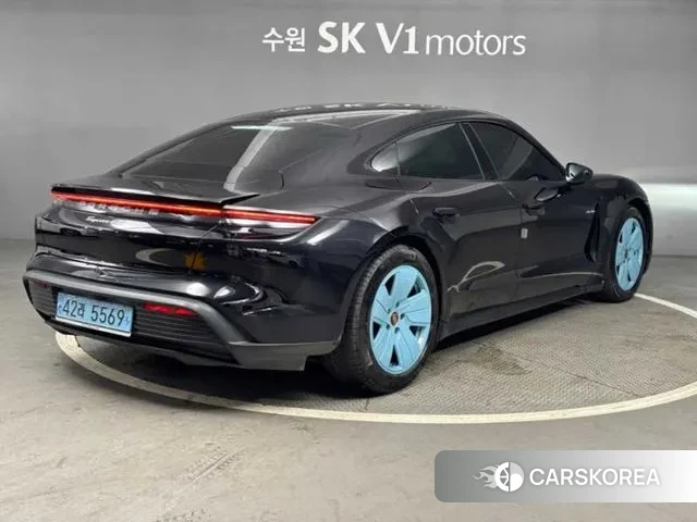 Porsche Taycan id 3059657 из Кореи 14