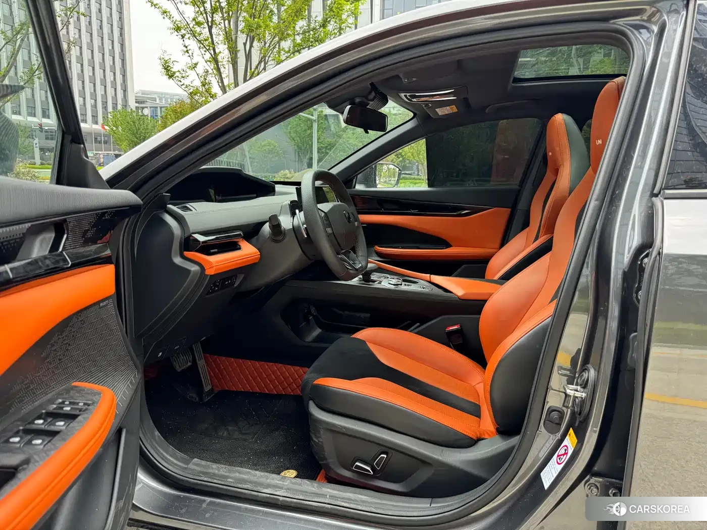 Chang'an Changan UNI-V id 4546010 из Китая 9