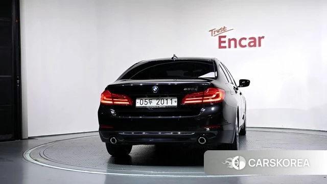 BMW 5 Series (G30) id 4923925 из Кореи 14