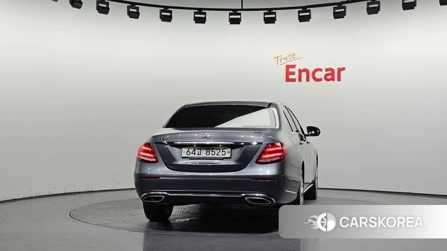 Mercedes-Benz E-Class W213 id 4595806 из Кореи 25
