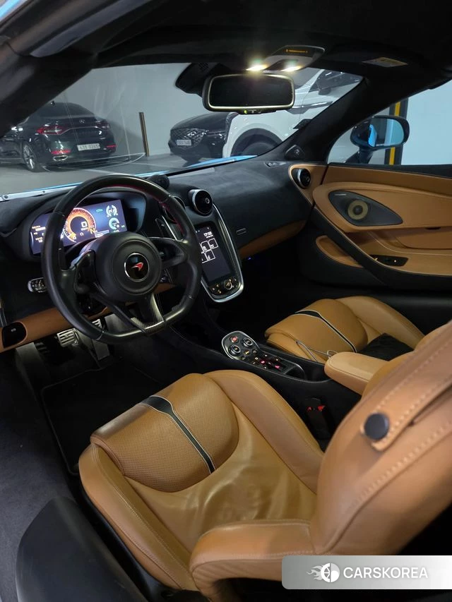 McLaren 570S 2018 Небесно-голубой из Кореи, фото 4