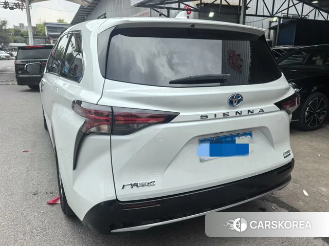 Toyota Saina id 4374520 из Китая 11