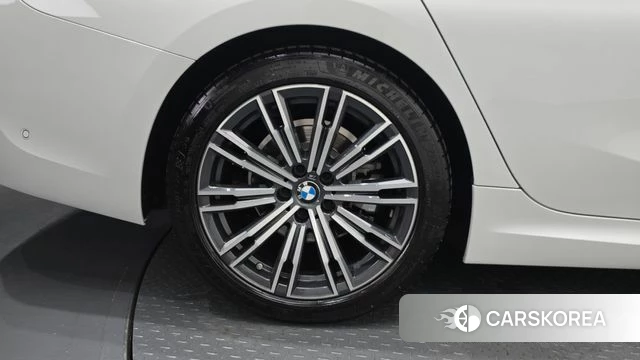 BMW 3 Series (G20) id 4872965 из Кореи 24