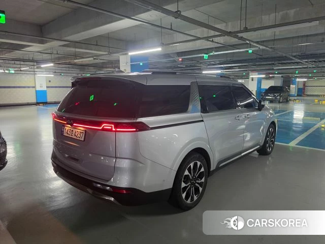 Kia Carnival 4th generation 2022 Серебряный из Кореи, фото 4