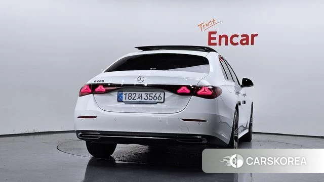 Mercedes-Benz E-Class W214 id 4634993 из Кореи 14
