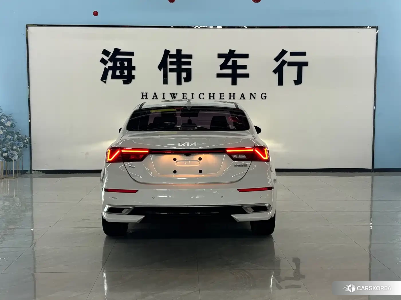 Kia K3 2022 Белый из Китая, фото 6