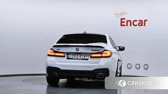 BMW 5 Series (G30) id 4390186 из Кореи 14