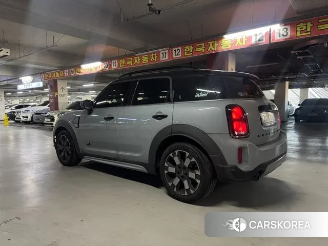 Mini Cooper S Countryman 2022 Светло-серебряный цвет из Кореи, фото 6