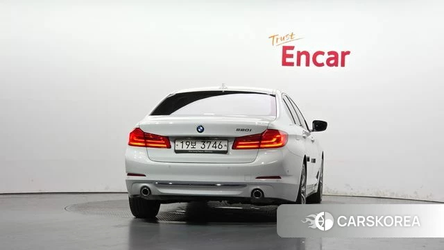 BMW 5 Series (G30) id 4931002 из Кореи 14