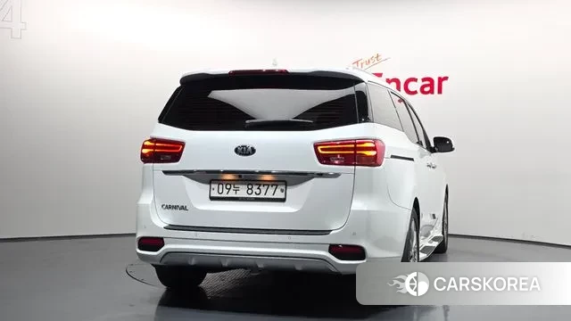 Kia The New Carnival id 3552944 из Кореи 14