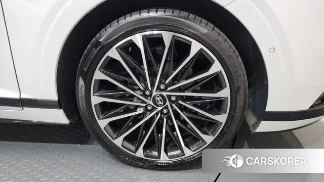 Hyundai Grandeur Hybrid (GN7) id 3377545 из Кореи 14