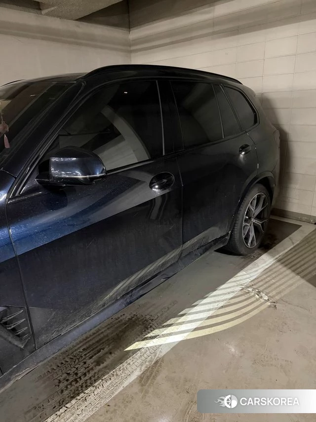 BMW X5 (G05) 2025 Черный из Кореи, фото 4